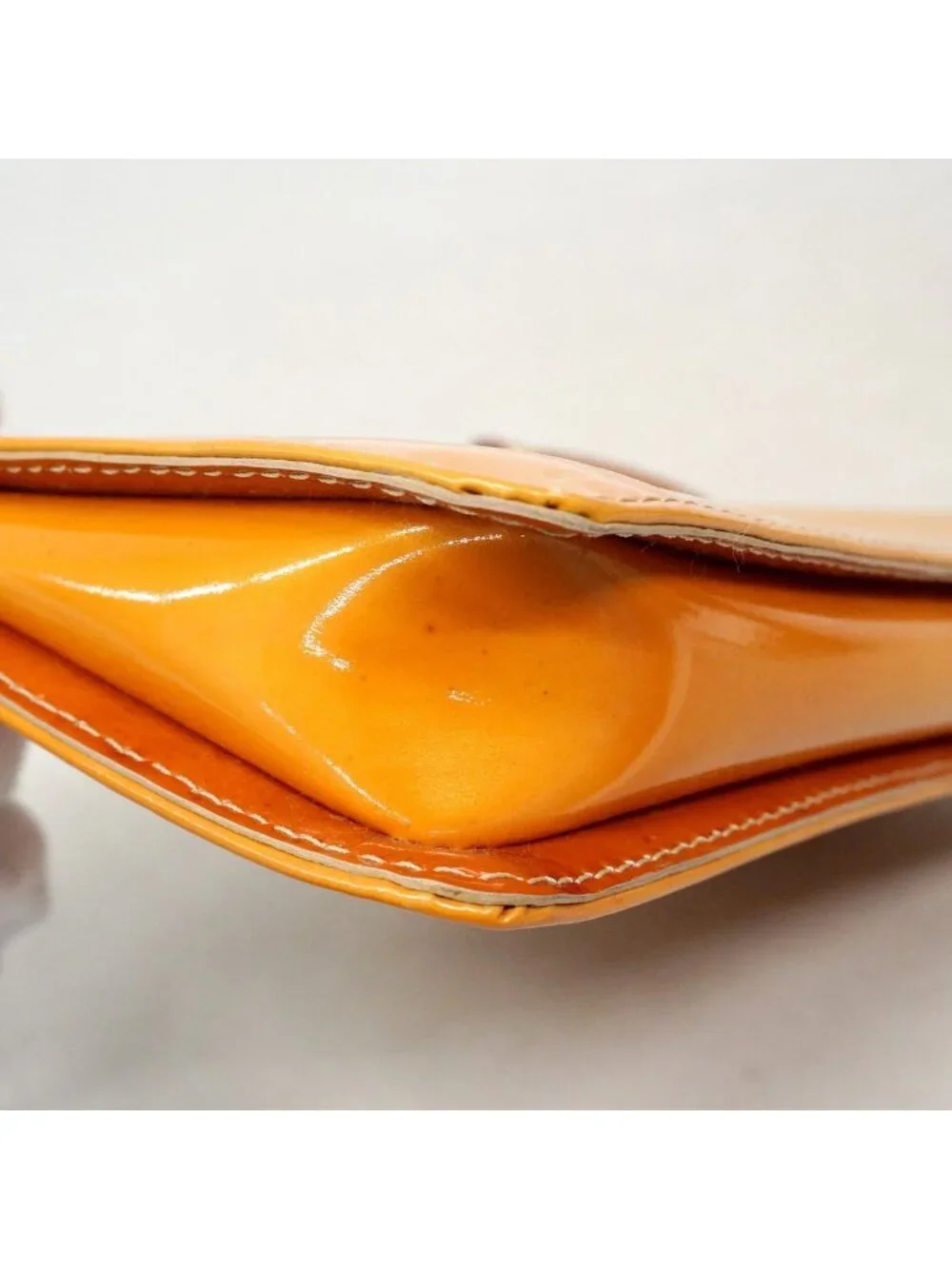 Louis Vuitton Pouch Vernis Lexington Beige